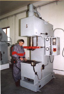 Hydraulic Press with Lower Holding-down